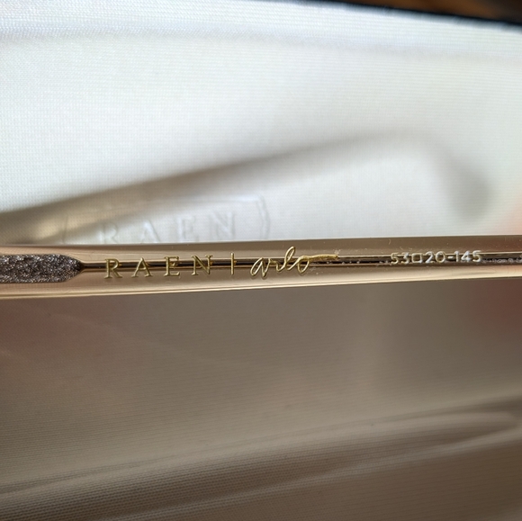 RAEN Arlo Polarized Champagne Crystal - Picture 2 of 5